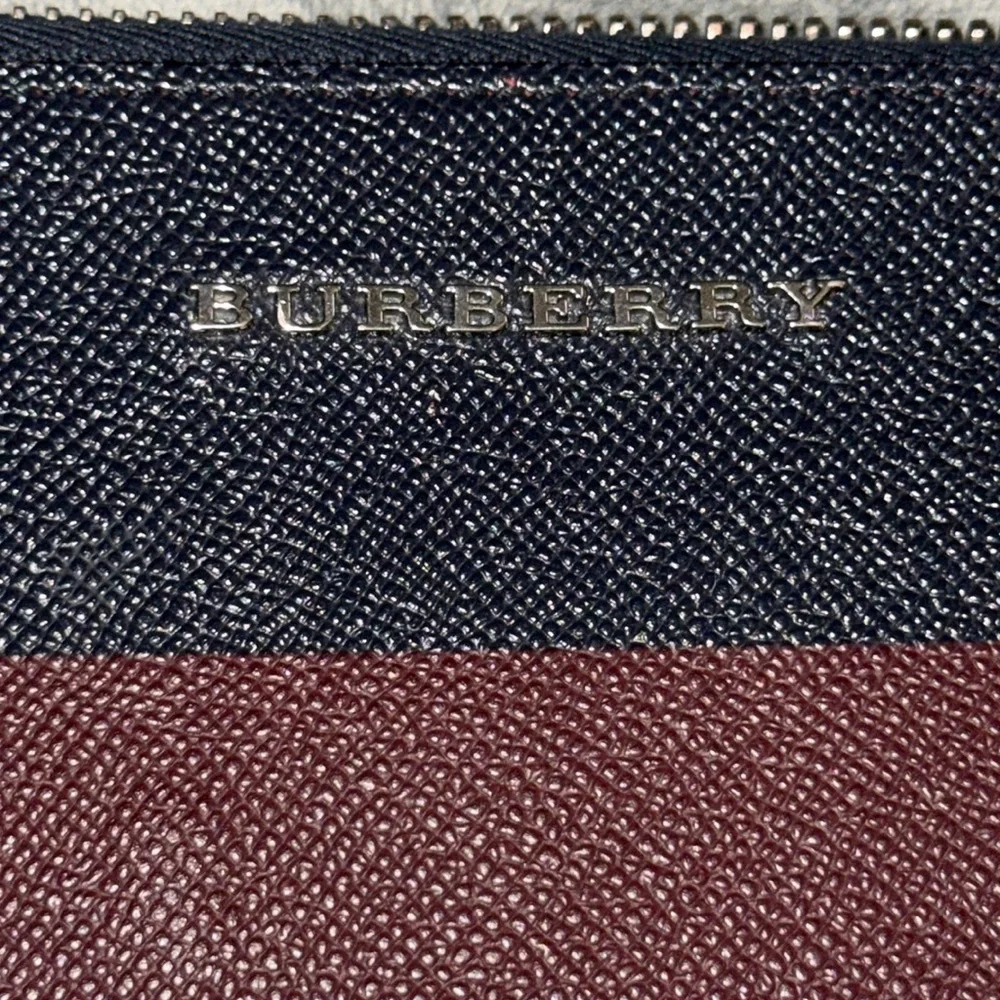 Preloved Burberry Men's Dark Blue and Burgundy Laptop Bag excellent condition